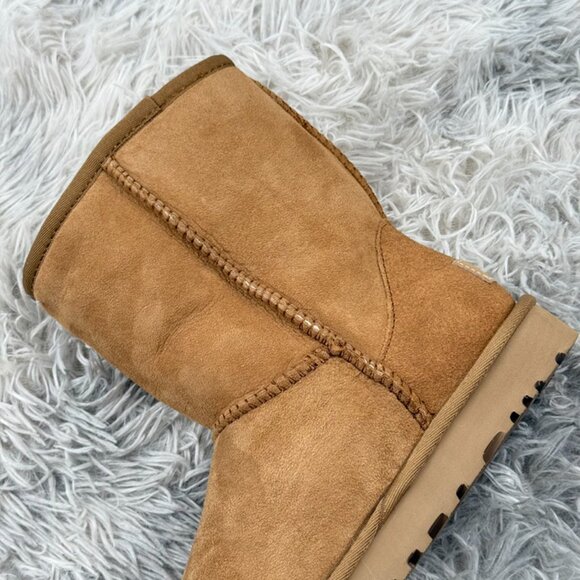 UGG Fur And Leather Snow Boots - Picture 6 of 9